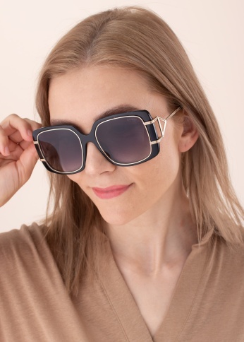 Солнцезащитные очки Guess
