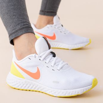 Кроссовки для бега Nike Revolution 5