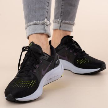 Кроссовки для бега Air Zoom Vomero 15 от Nike 