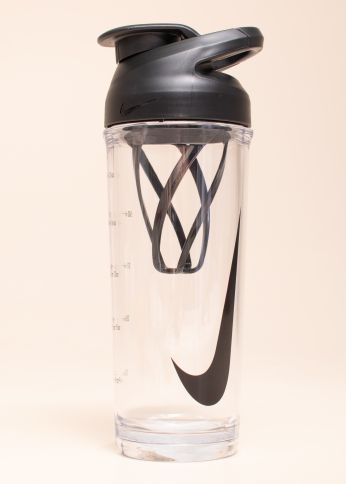 Бутылка для питья Hypercharge Shaker Bottle 24 Nike