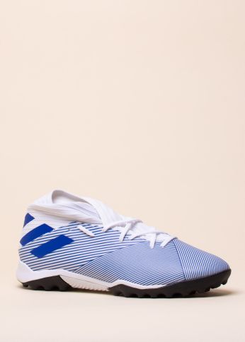 Обувь для футбола adidas Nemeziz
